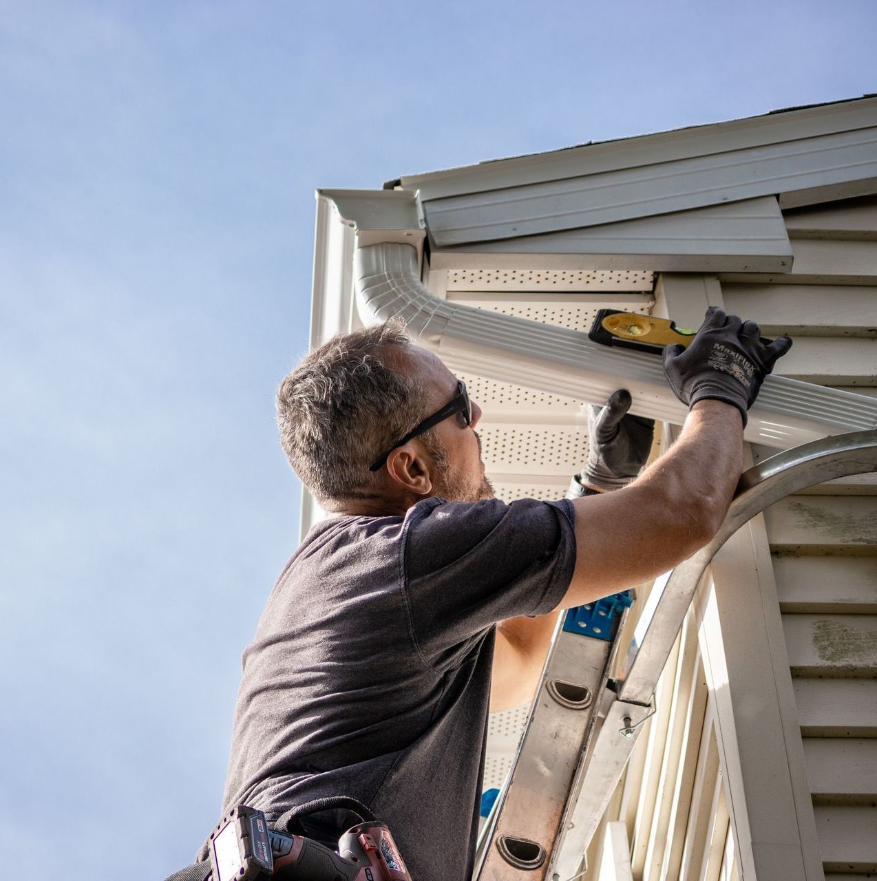 Gutter installation process
