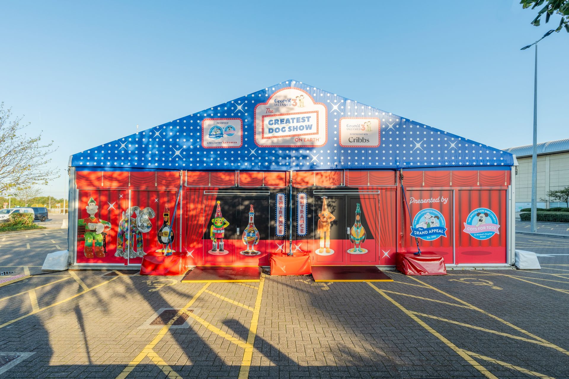 A sign that says the world of gromit unleashed