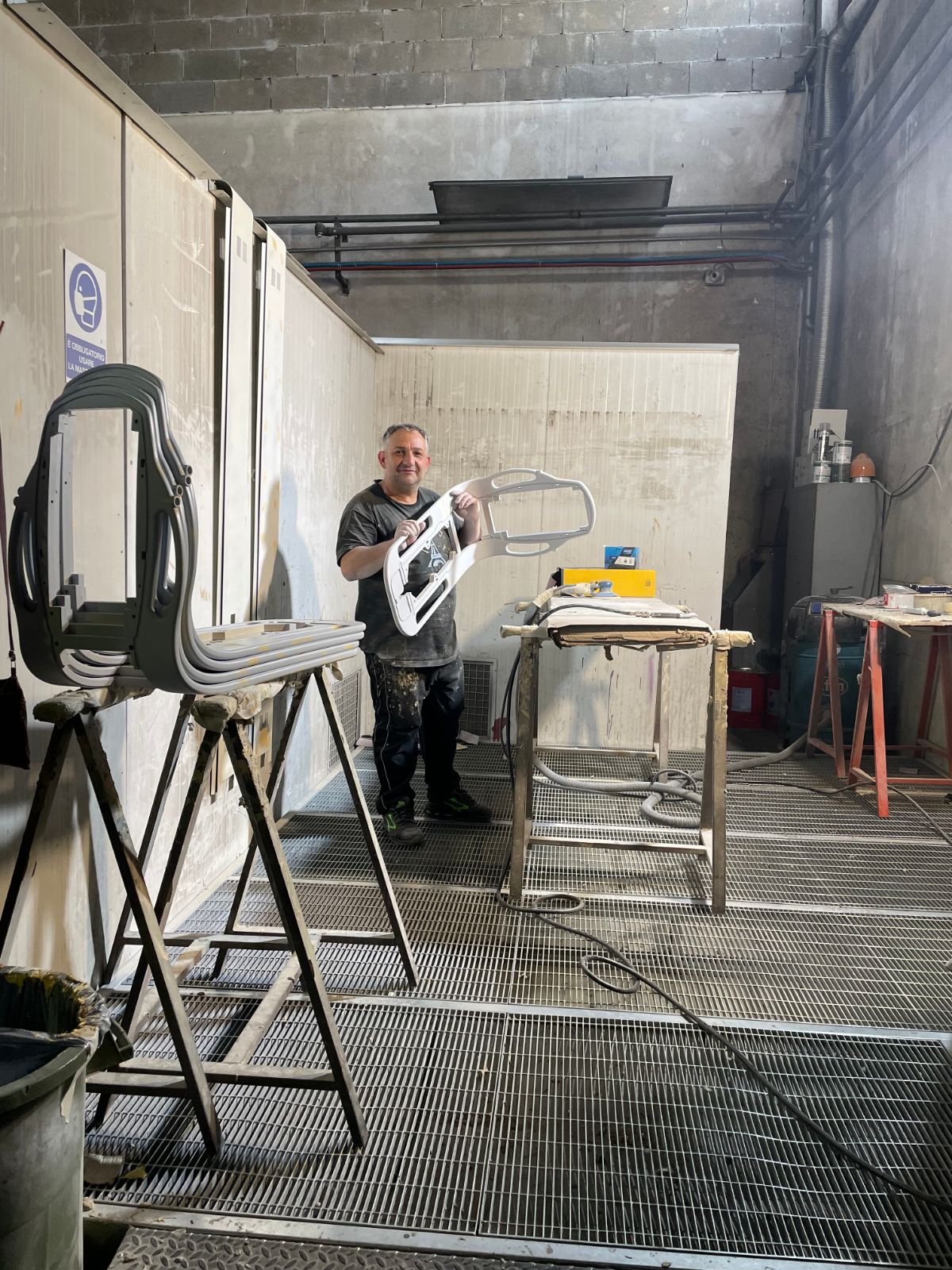 addetto alla verniciatura