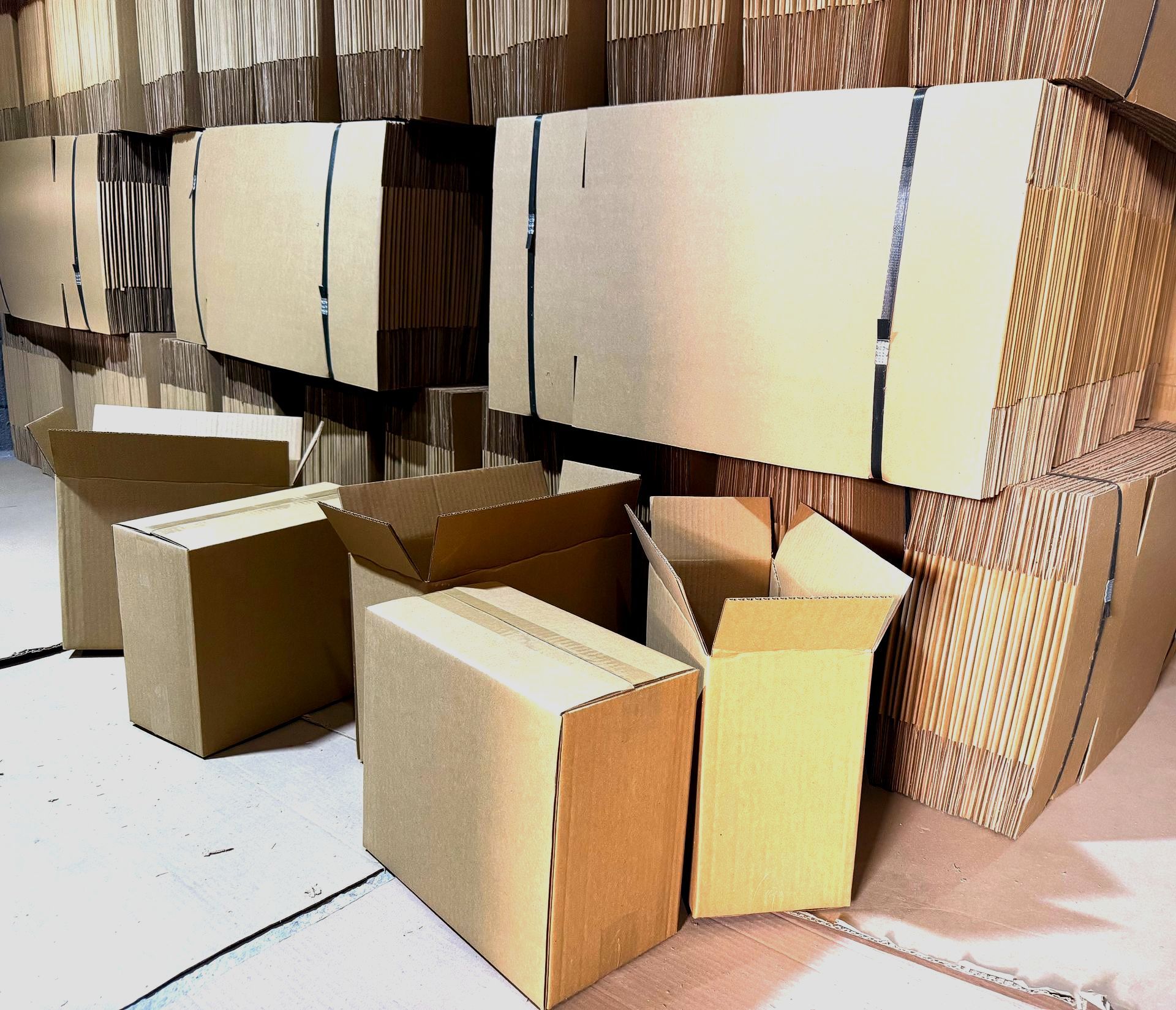 Un dibujo de un trozo de madera con medidas