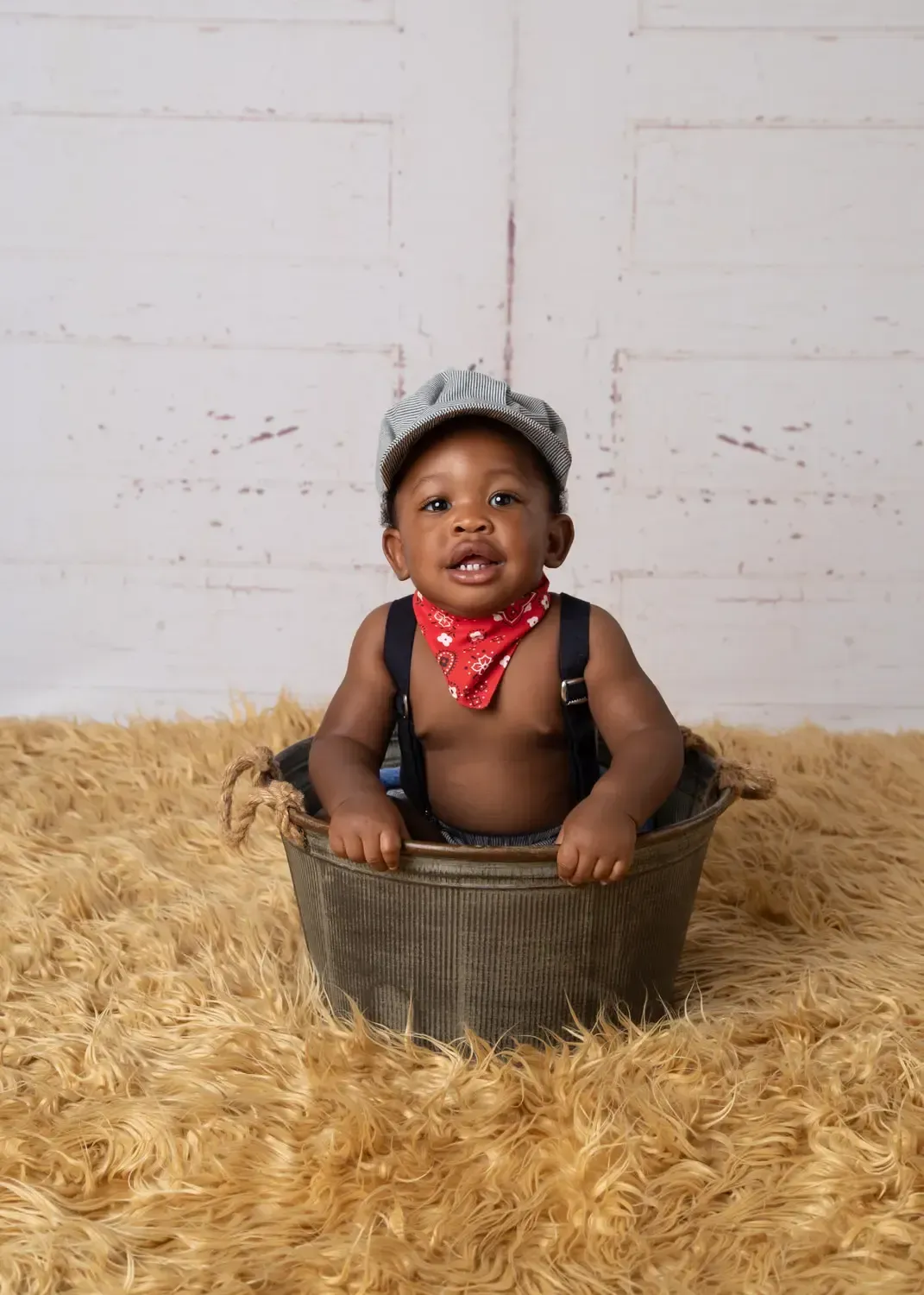 Glendale cake smash photos. First B day boy in engineer outfit