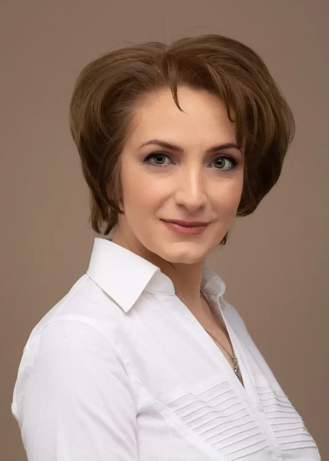 Glendale headshots Mid Career Corporate Russian Woman