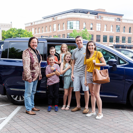 Family on Historic Franklin Tour | Franklin Driving Tours