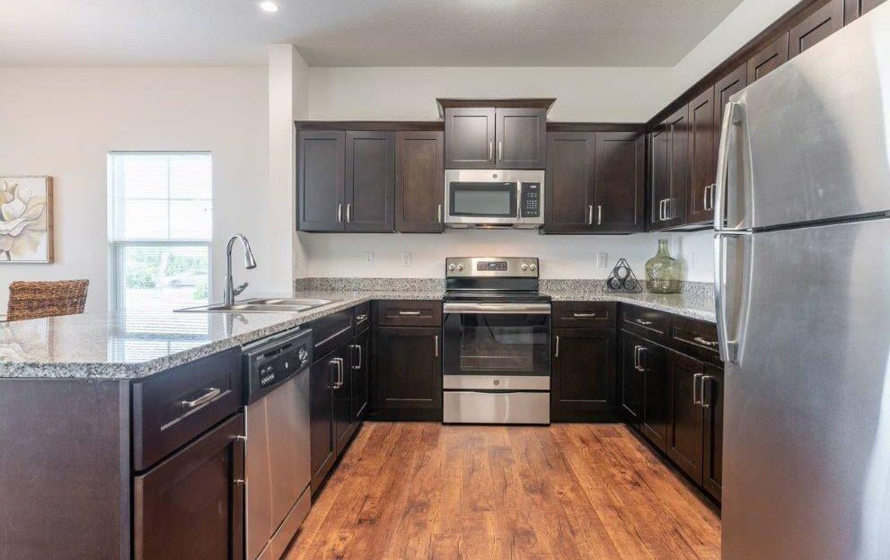 The Villages at James River kitchen 2