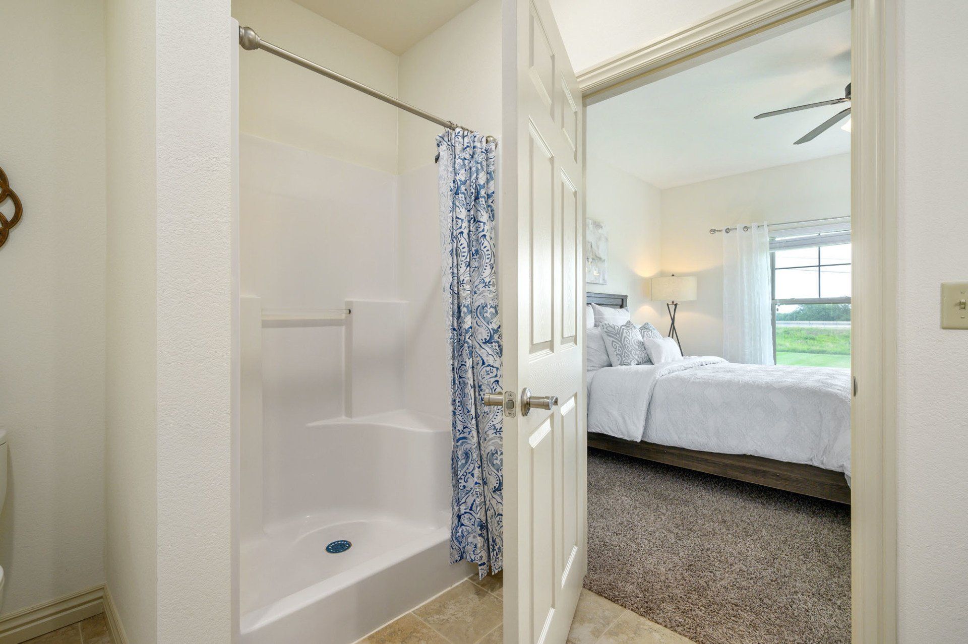 Bedroom and Bathroom | Ingram Mills Villas
