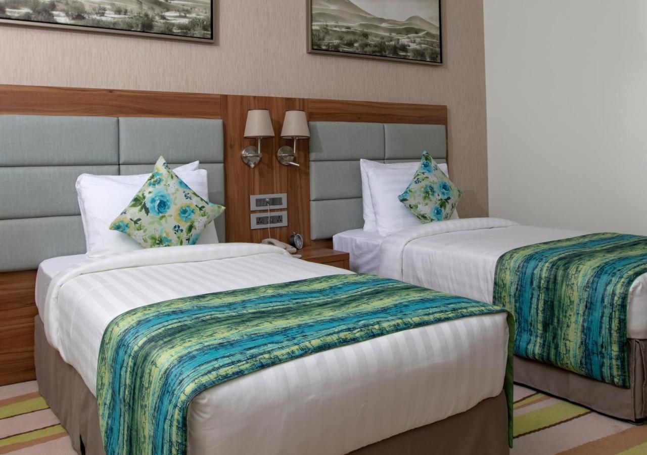 Book hotel With Tour Visionary