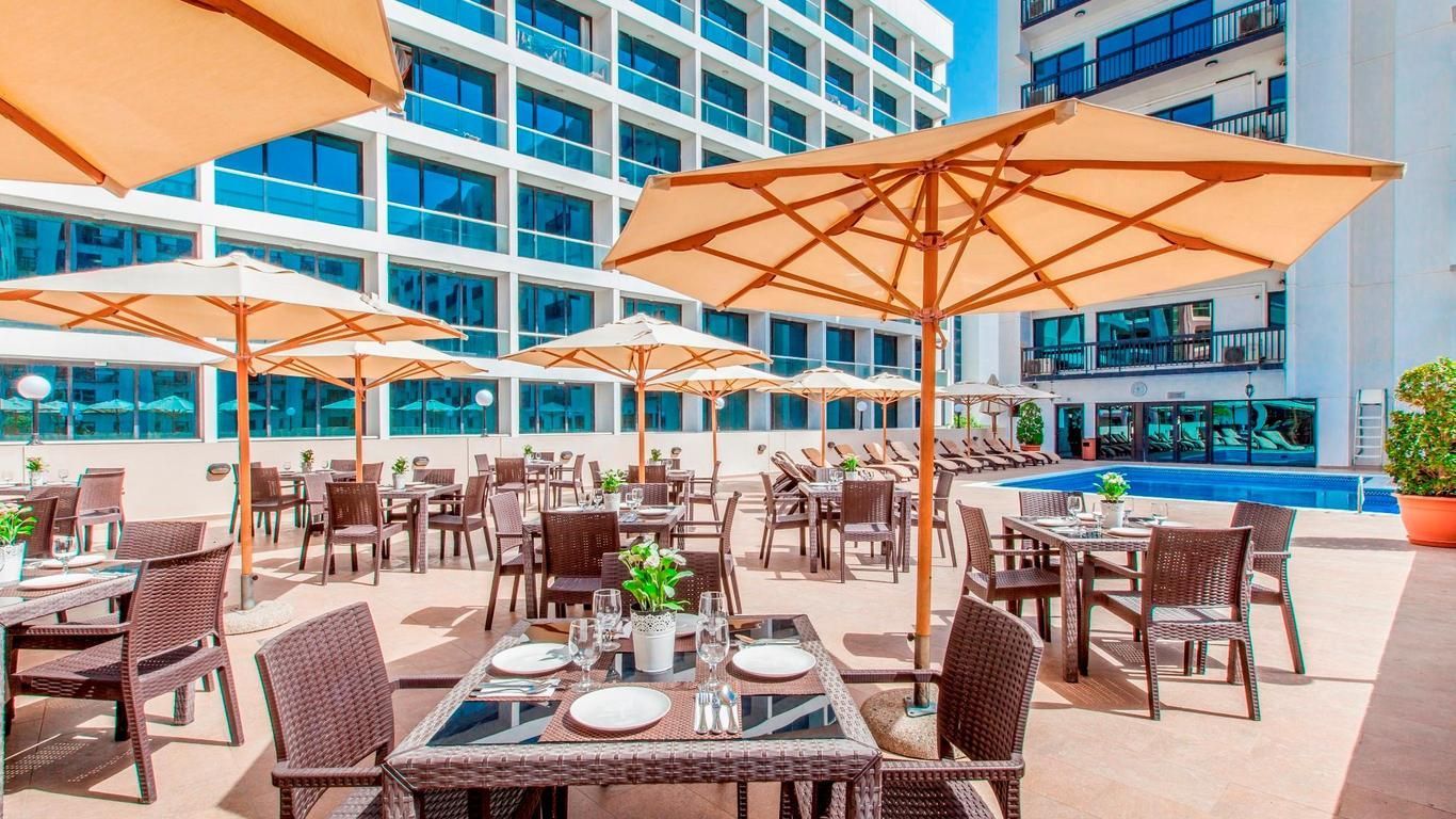 Book hotel With Tour Visionary