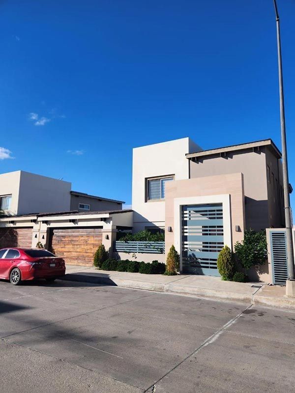 Casa en venta Calzada Life Zona Dorada