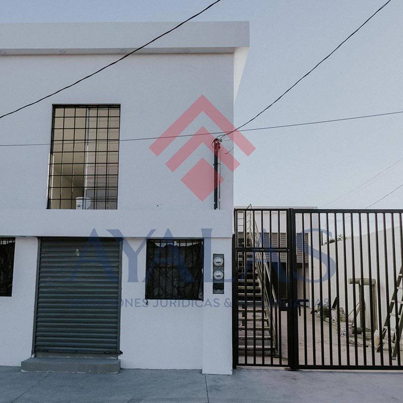 Renta de local comercial 70 m con almacén sobre Lázaro Cárdenas