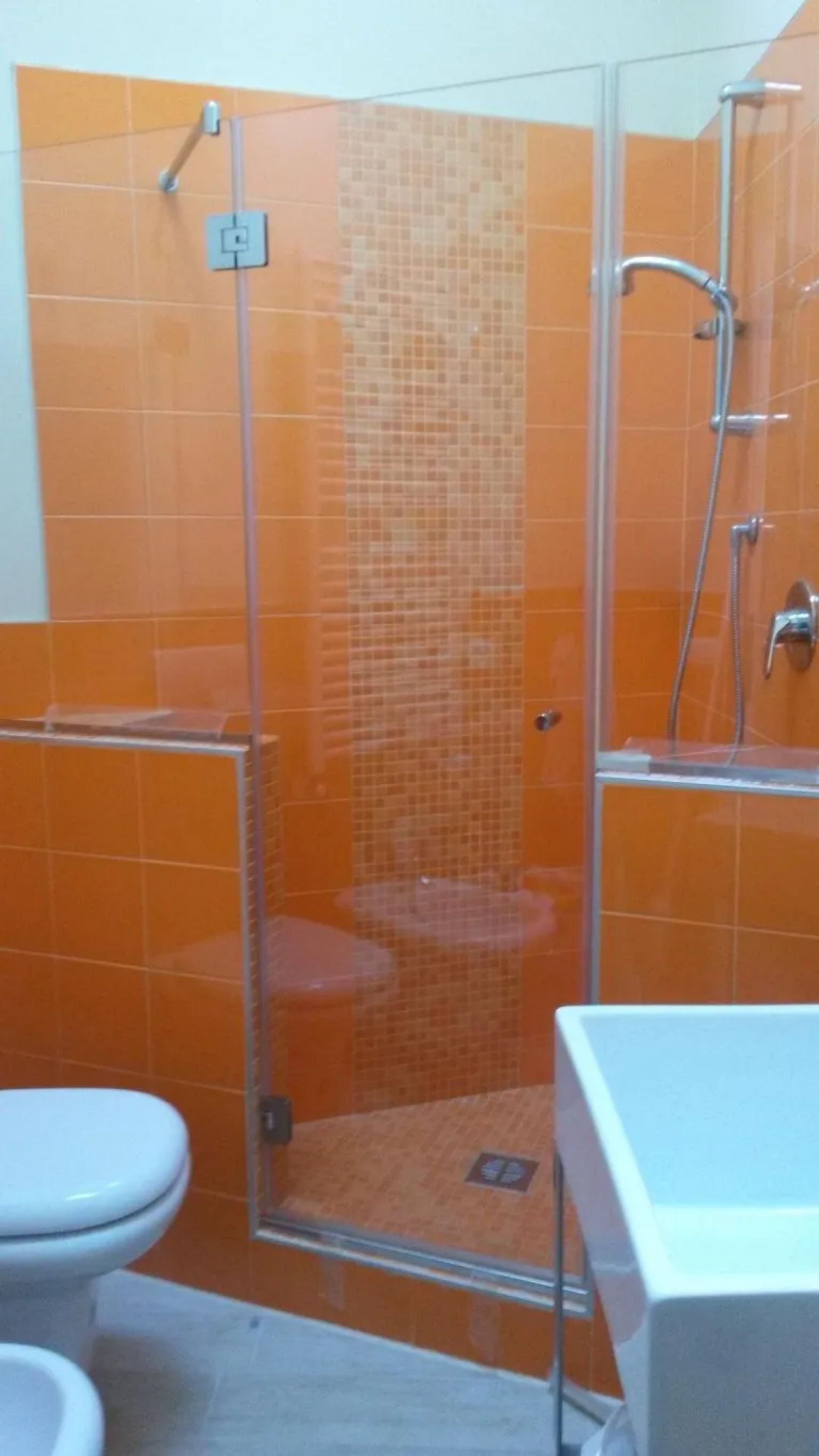 vetro decorato per box doccia