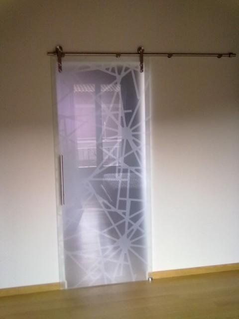 porta scorrevole in vetro satinato