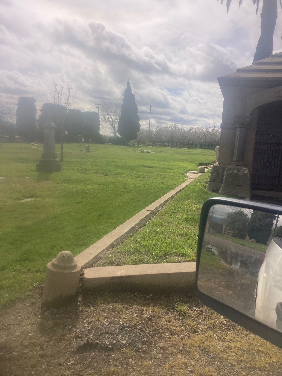 Farmington Memorial Park Cemetery grounds CA