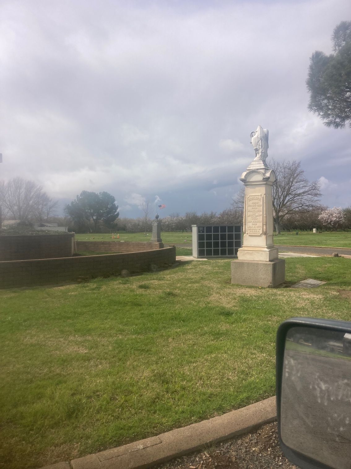 Farmington Memorial Park Cemetery grounds CA