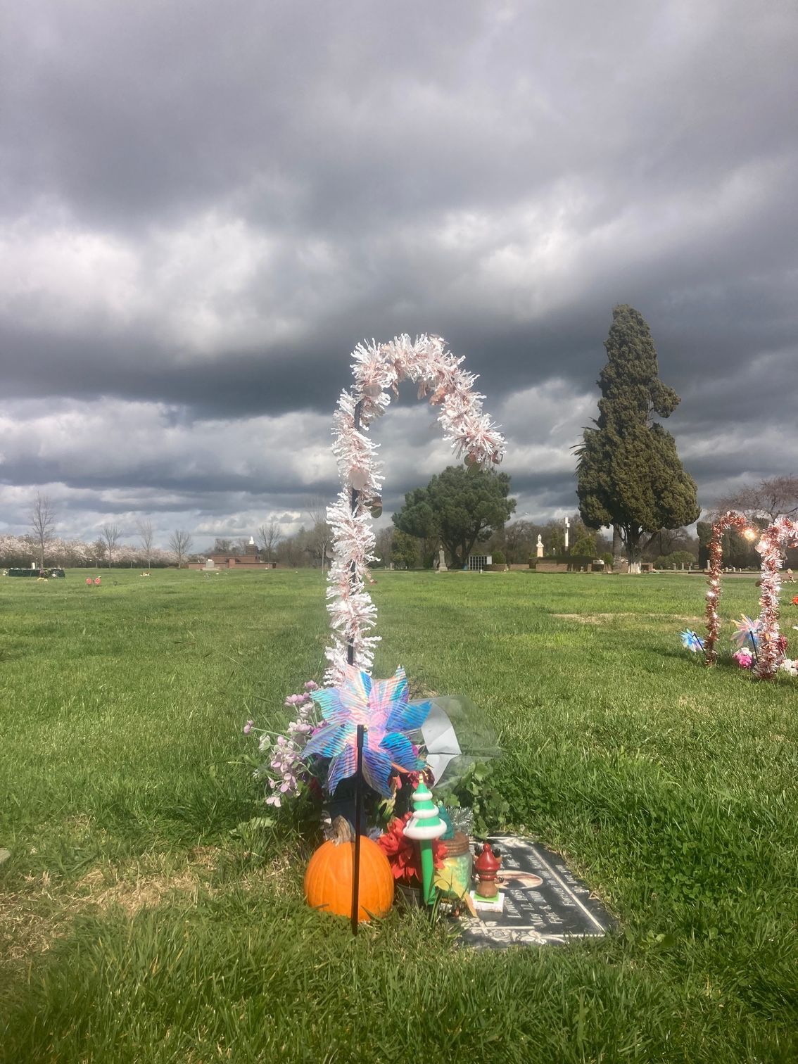 Farmington Memorial Park Cemetery grounds CA