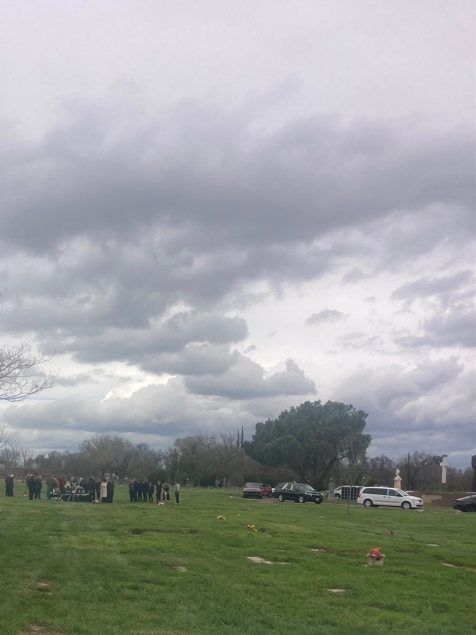 Farmington Memorial Park Cemetery grounds