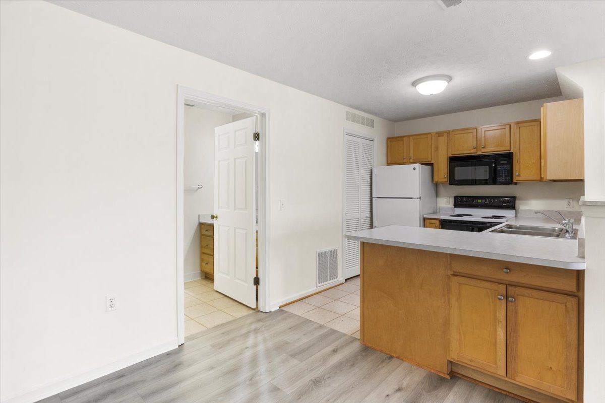 1 bed 1 bath apartment photo gallery