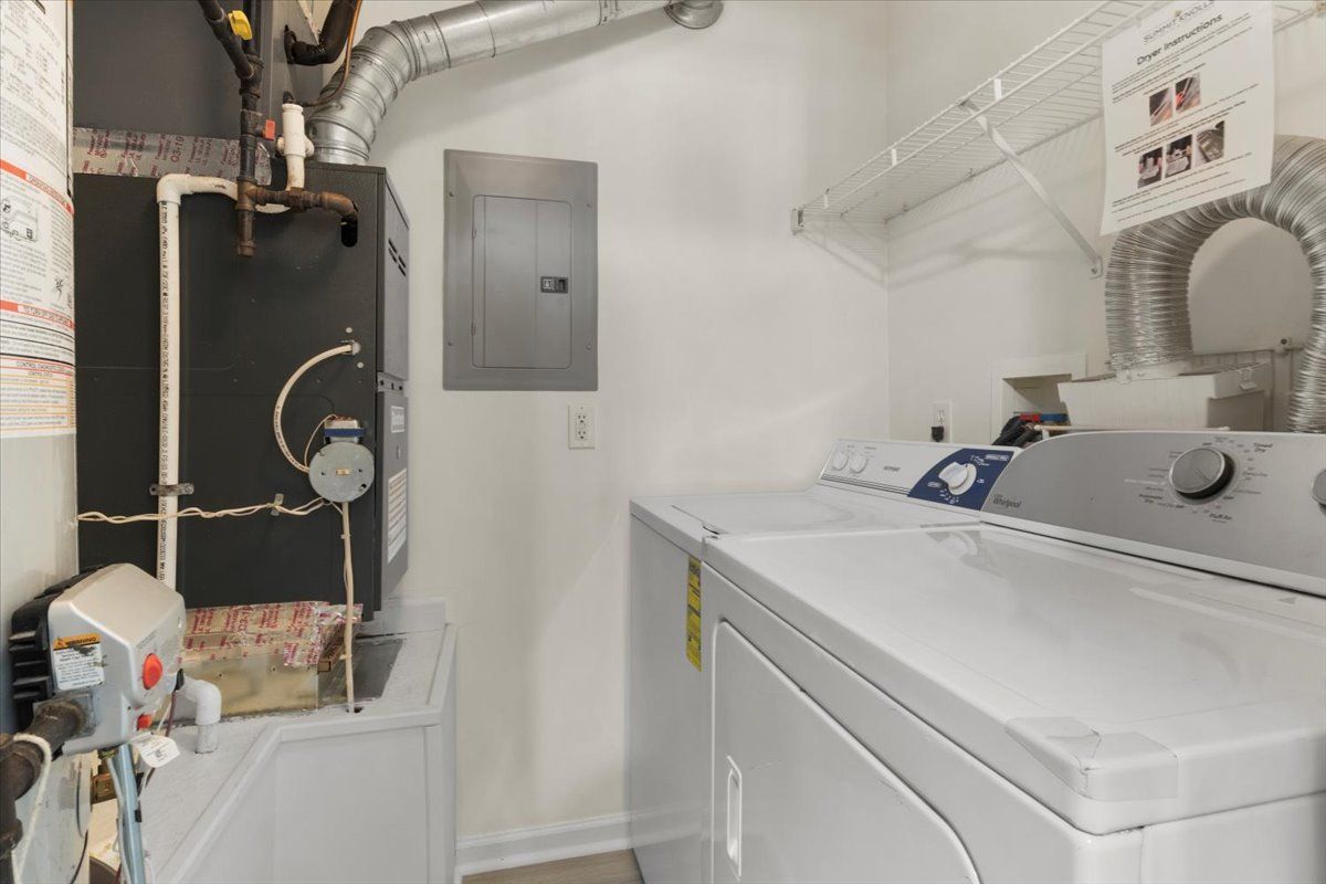 1 bed 1 bath apartment photo gallery