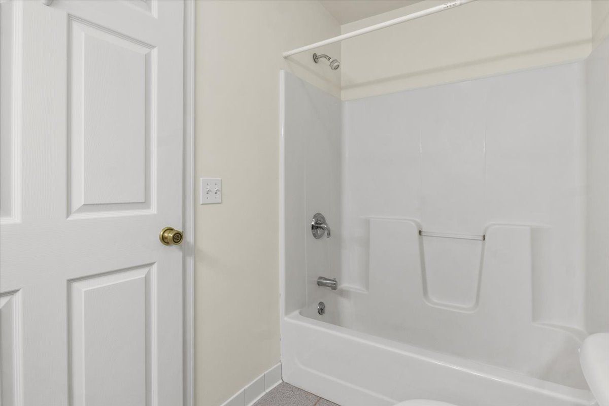 1 bed 1 bath apartment photo gallery