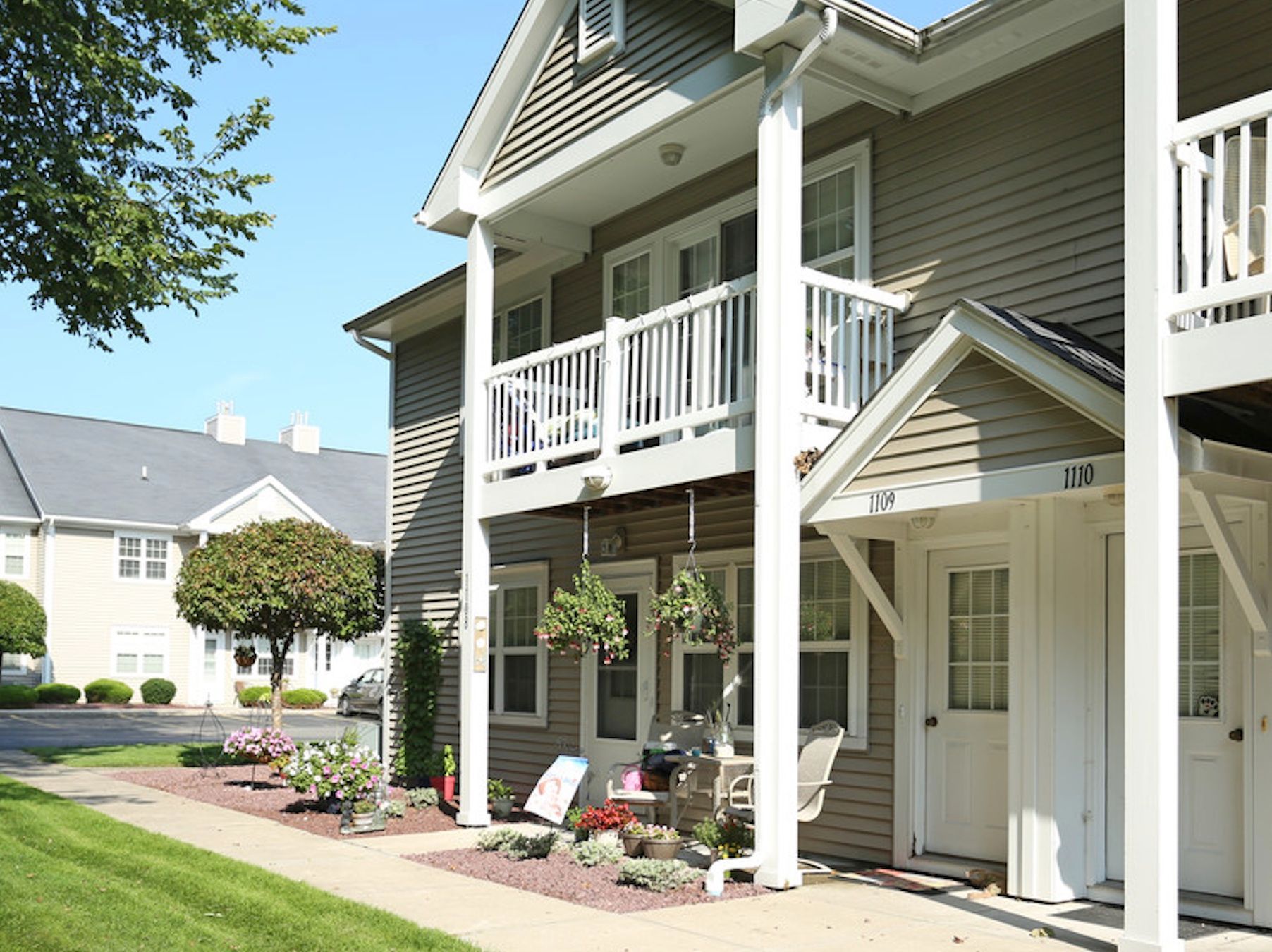 Apartment Grounds photo gallery