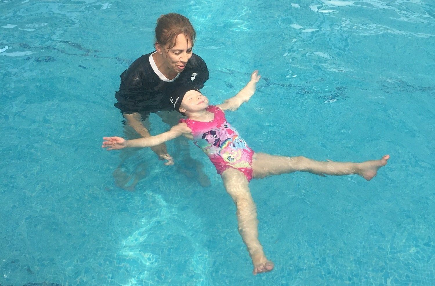 Child star float, learn to swim