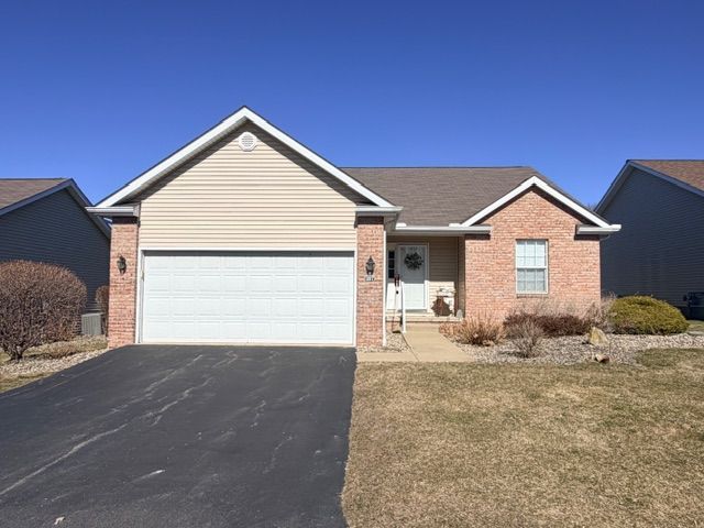 CANFIELD CONDO FOR AUCTION SALE