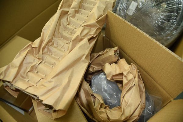 How To Pack Dishes - packing supplies