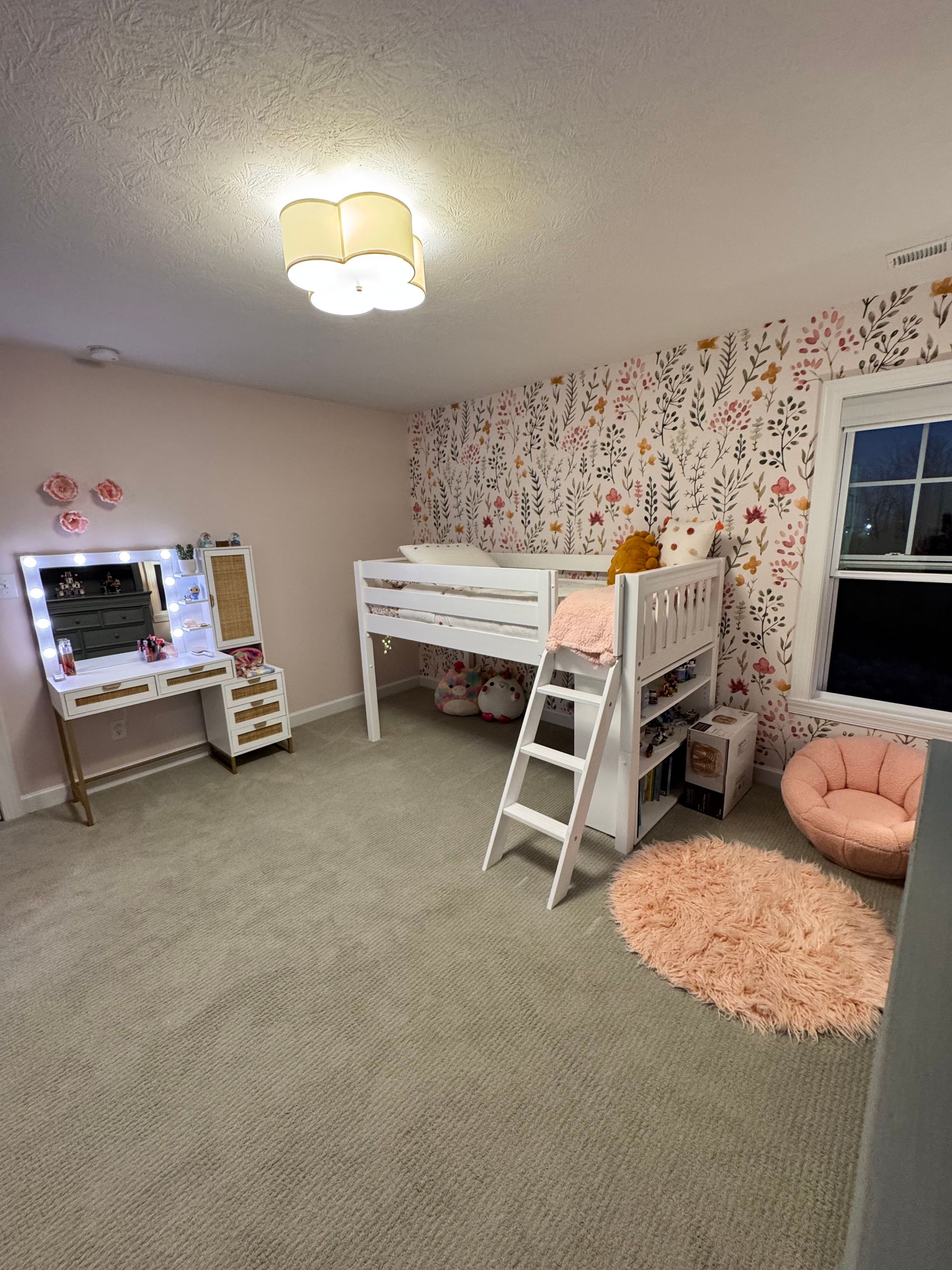 girls bedroom