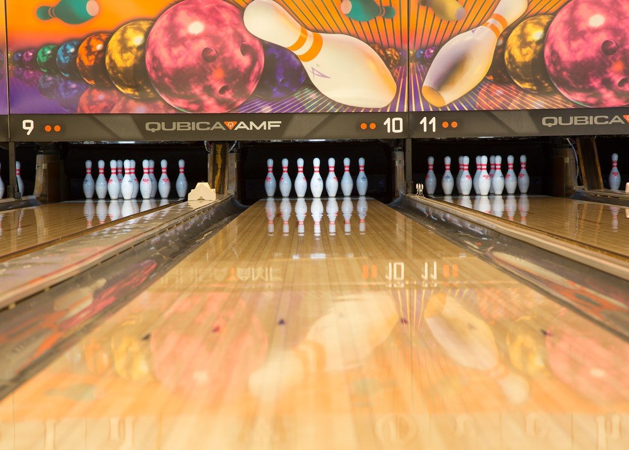 old-orchard-lanes-bowling