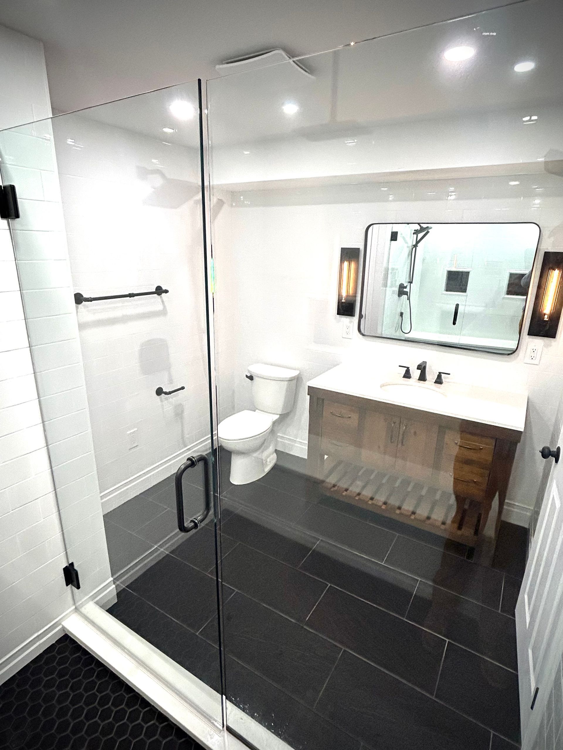 Bathroom remodeling, rennovation, additions in Boardman, Poland, Youngstown, Canfield, Austinttown, Ohio