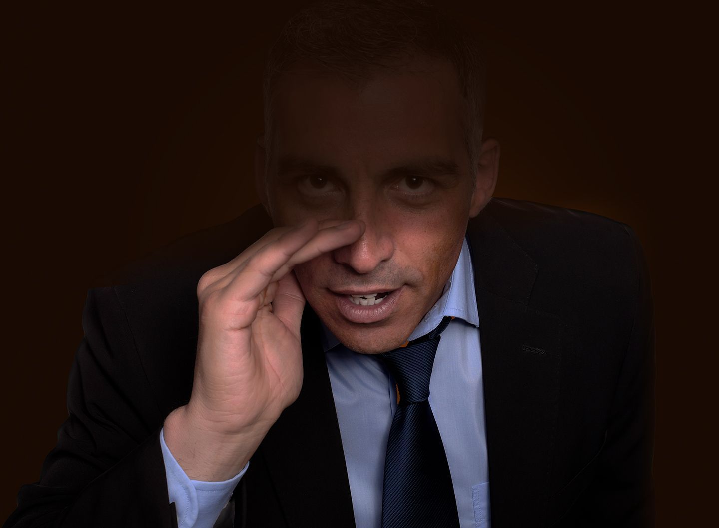 Sending Message — Rancho Mirage, CA — Wayne Avrashow