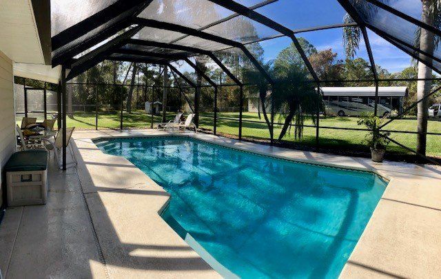 Pool Enclosure 2 — Volusia County — Edgewater Screen