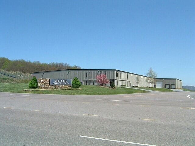 Shell Only Buildings — Kwik Lube Office in Marion, VA