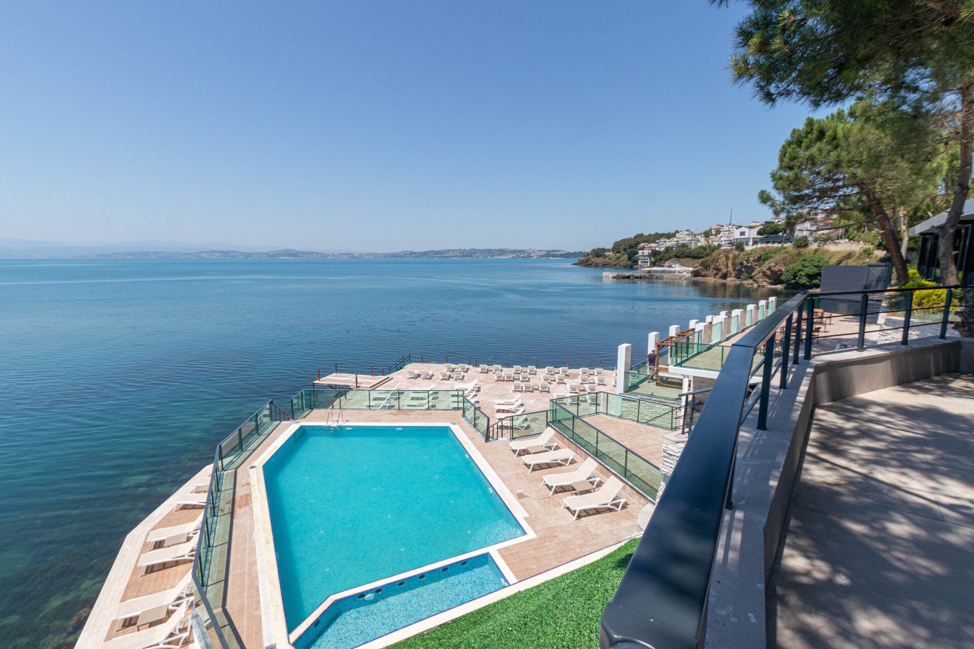 Vira Otel Suites, Sinop, Galeri, Iskele ve Havuz