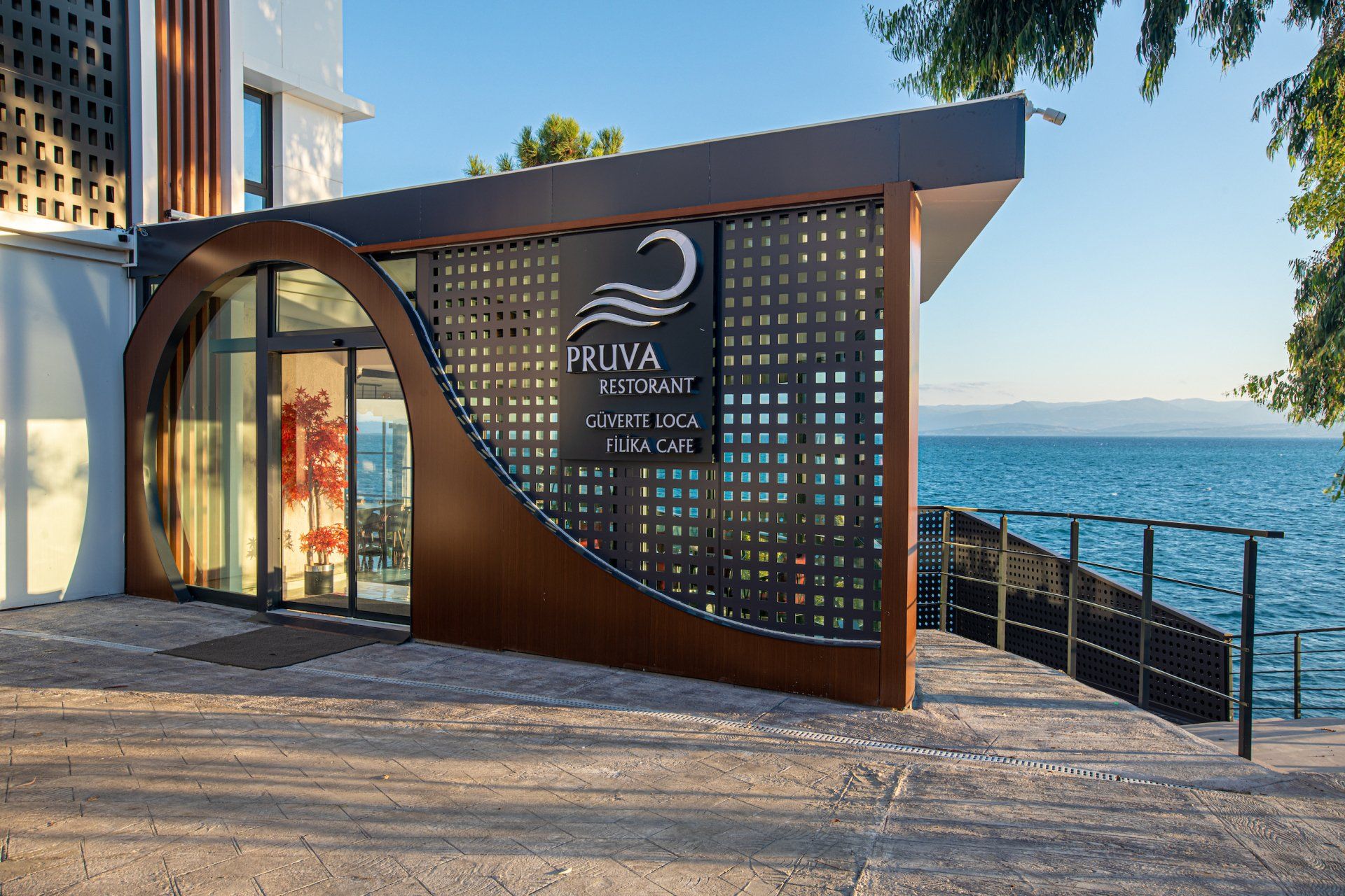 Vira Otel Suites Sinop , Galeri, Sahil Girişi