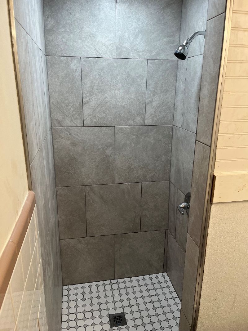 Bathroom 9 | Louisville, KY | Archer Services