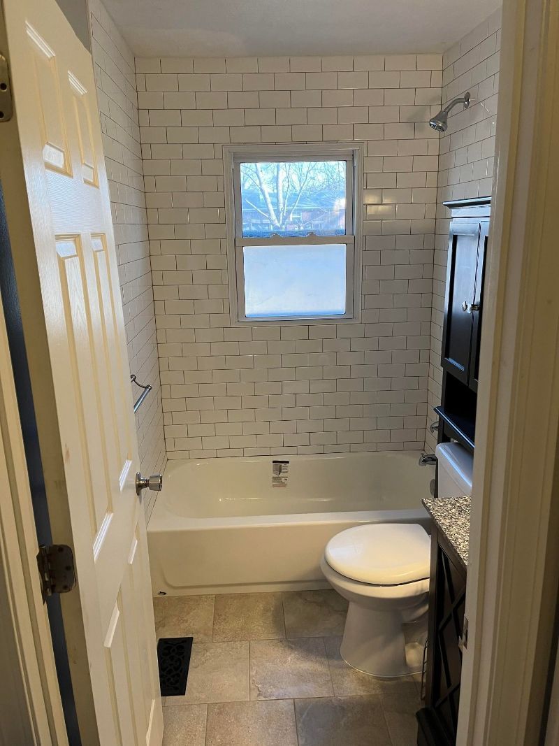 Bathroom 6 | Louisville, KY | Archer Services