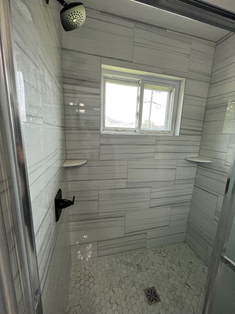 Bathroom 4 | Louisville, KY | Archer Services
