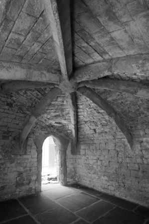 vaulted cellar of 14th-century prior's house of London White Friars, now in 65 Fleet Street building; photo Andy Chopping/MOLA vaulted cellar of 14th-century prior's house of London White Friars, now in 65 Fleet Street building; photo Andy Chopping/MOLA