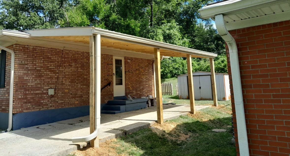 Installed Gutter — Palmyra, IN — Dunn Remodeling Company