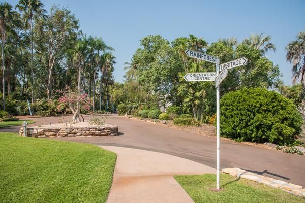 Directional Signage in George Brown Botanic Gardens — Zen Luxury Retreats in Darwin City, NT