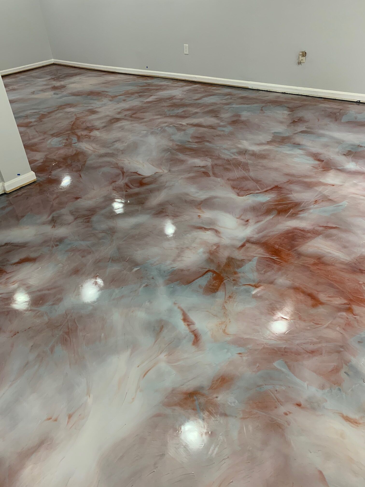 Epoxy/Polyaspartic Flooring Systems