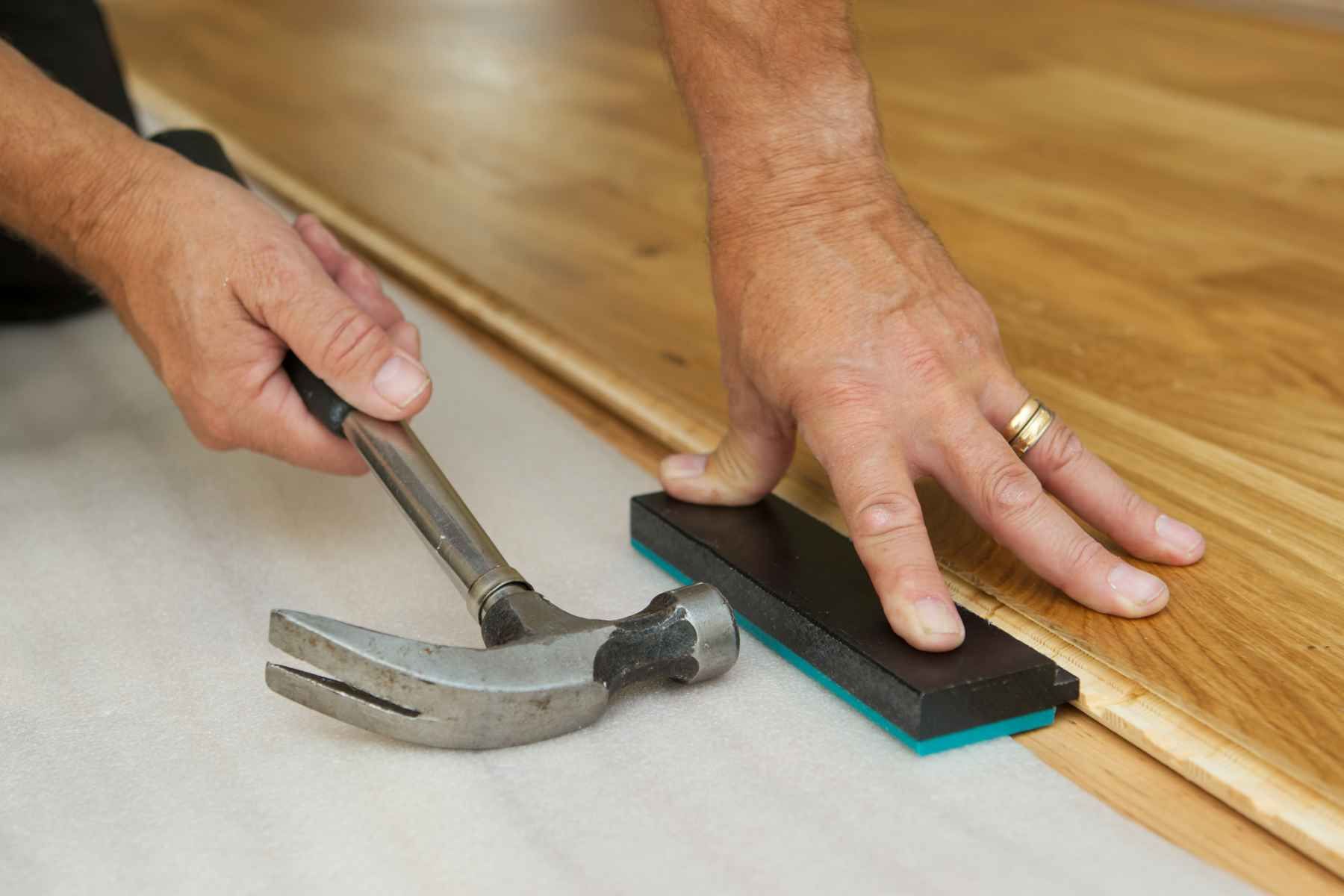 installing wooden floor