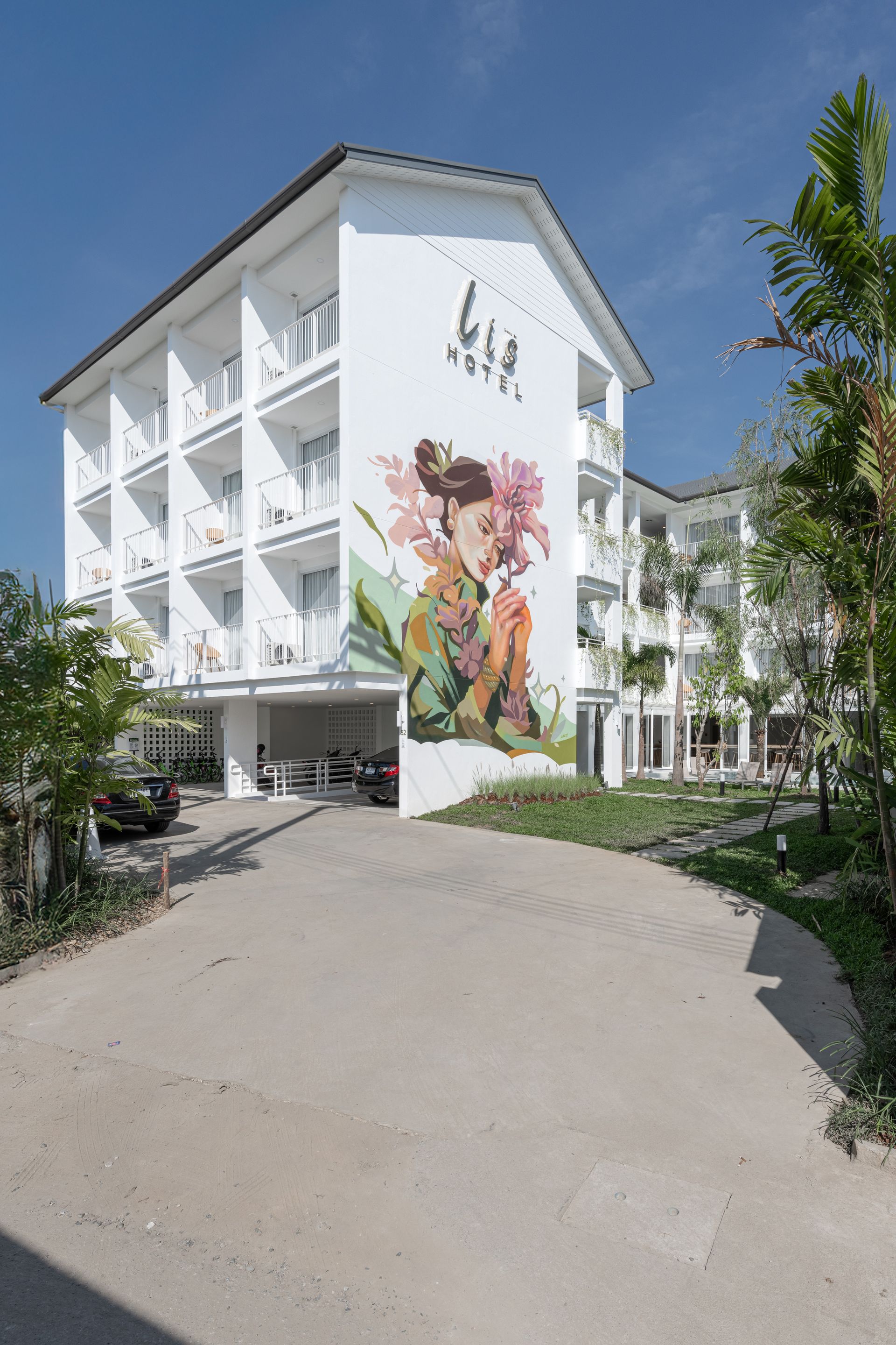 Lis Hotel Chiangmai - Exterior