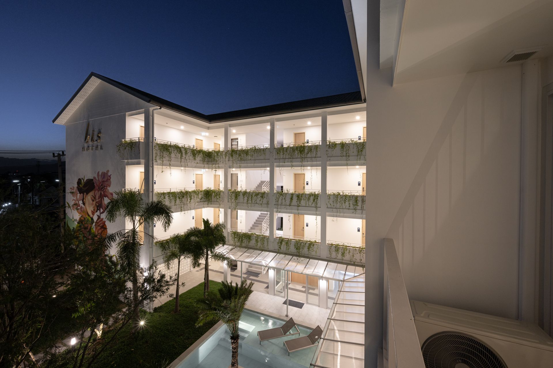 Lis Hotel Chiangmai - Exterior