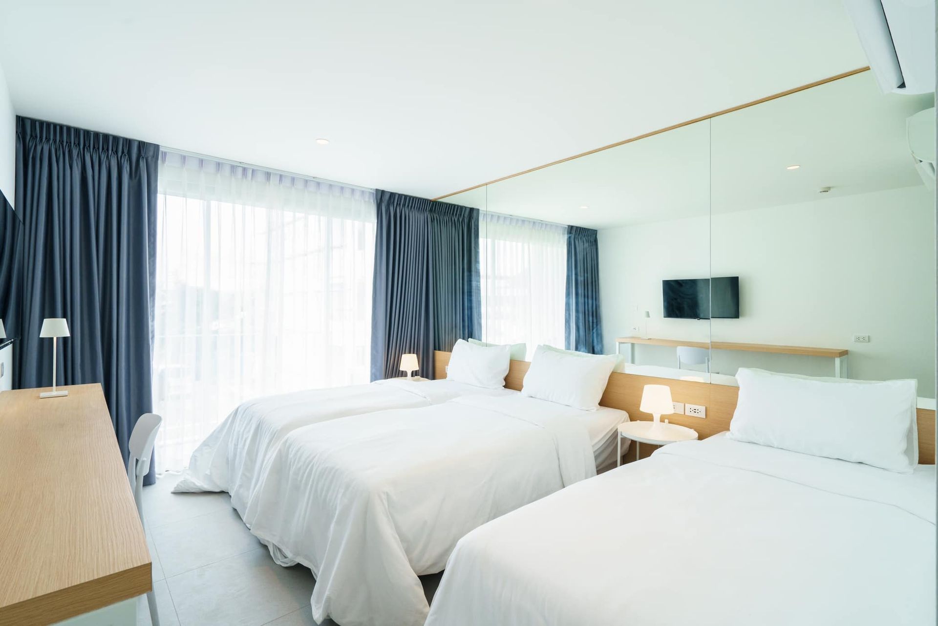 Lis Hotel Chiangmai - Triple Room