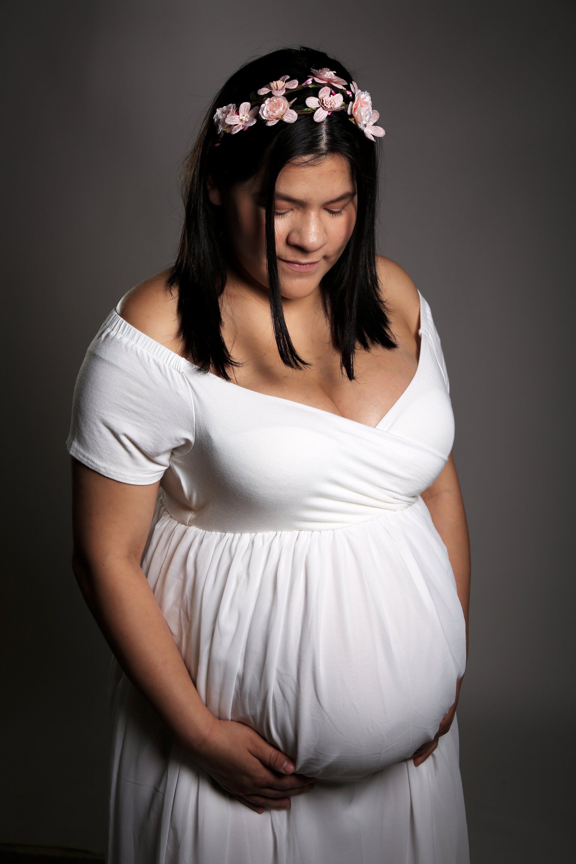 Maternity photography services near me