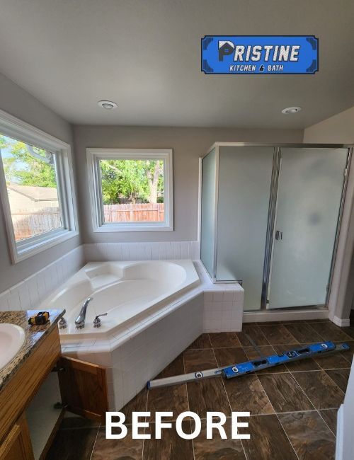 Before a Master Bathroom Remodel in The Boise Idaho Area 