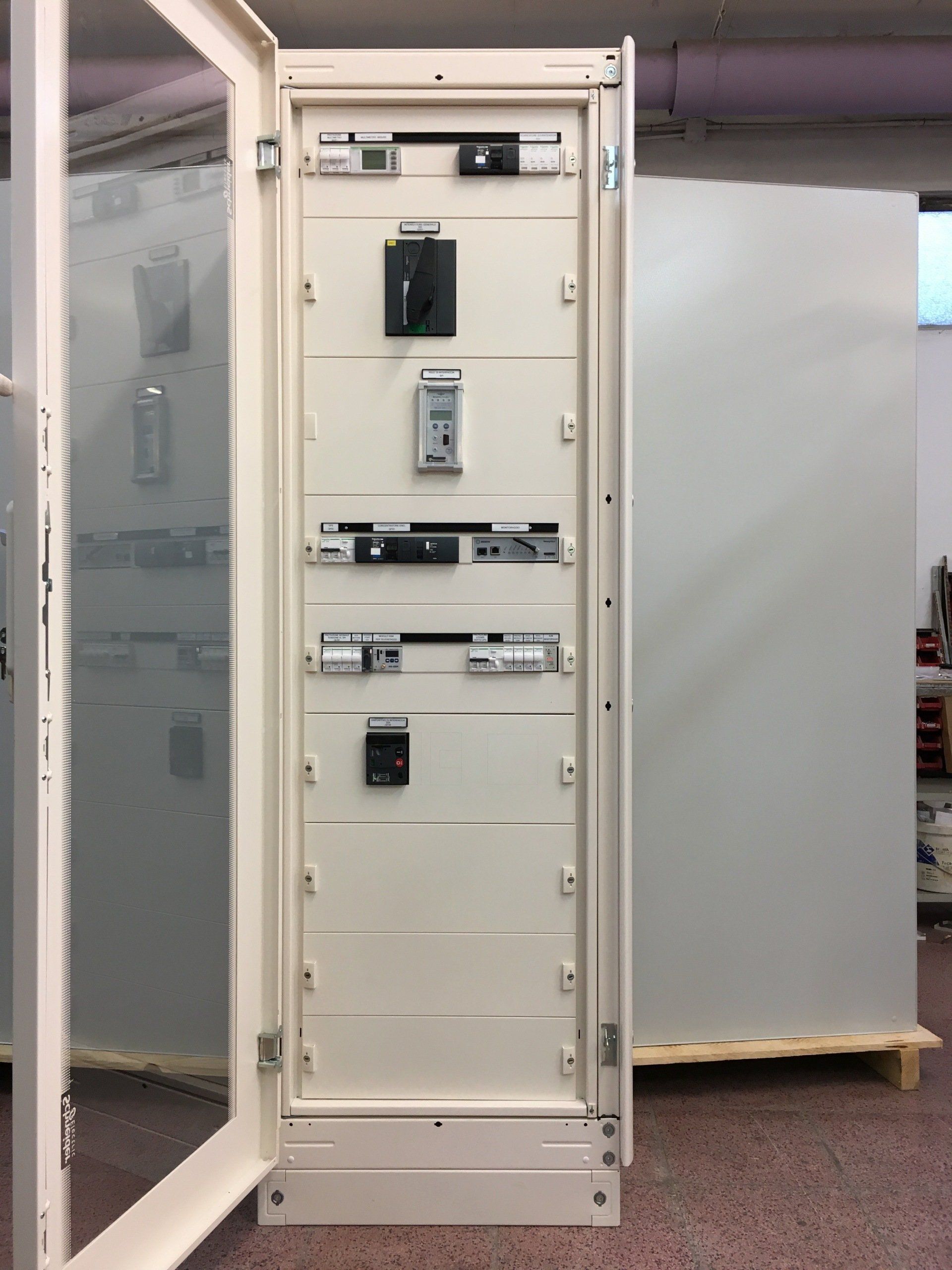 QUADRI ELETTRICI DI DISTRIBUZIONE