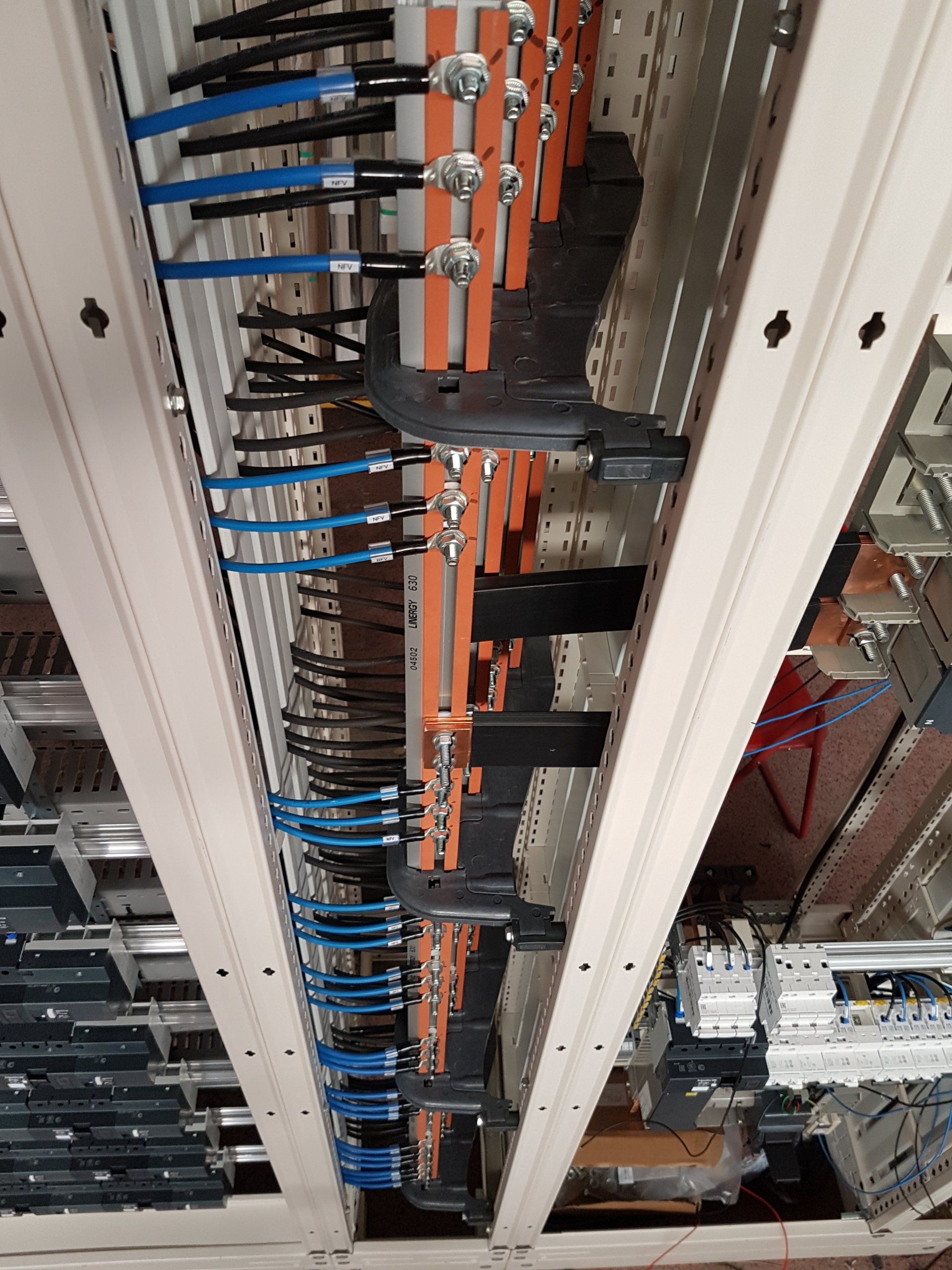 QUADRI ELETTRICI DI DISTRIBUZIONE