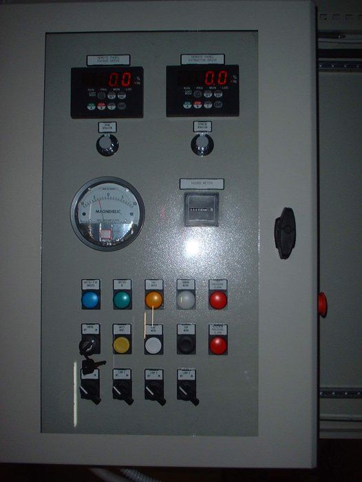 scatola elettrica di piccole dimensioni